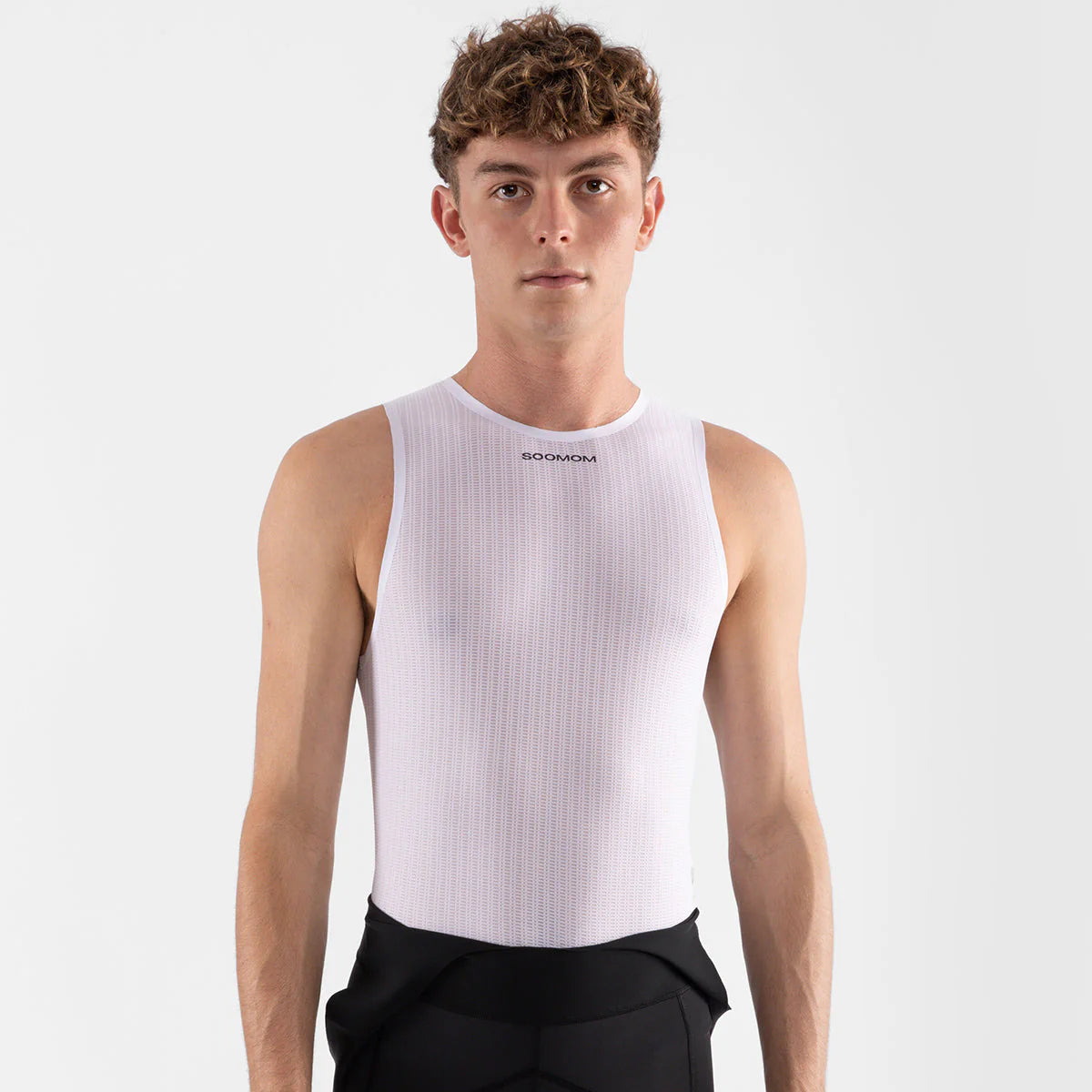 All-Around Lightweight Singlet Base Layer