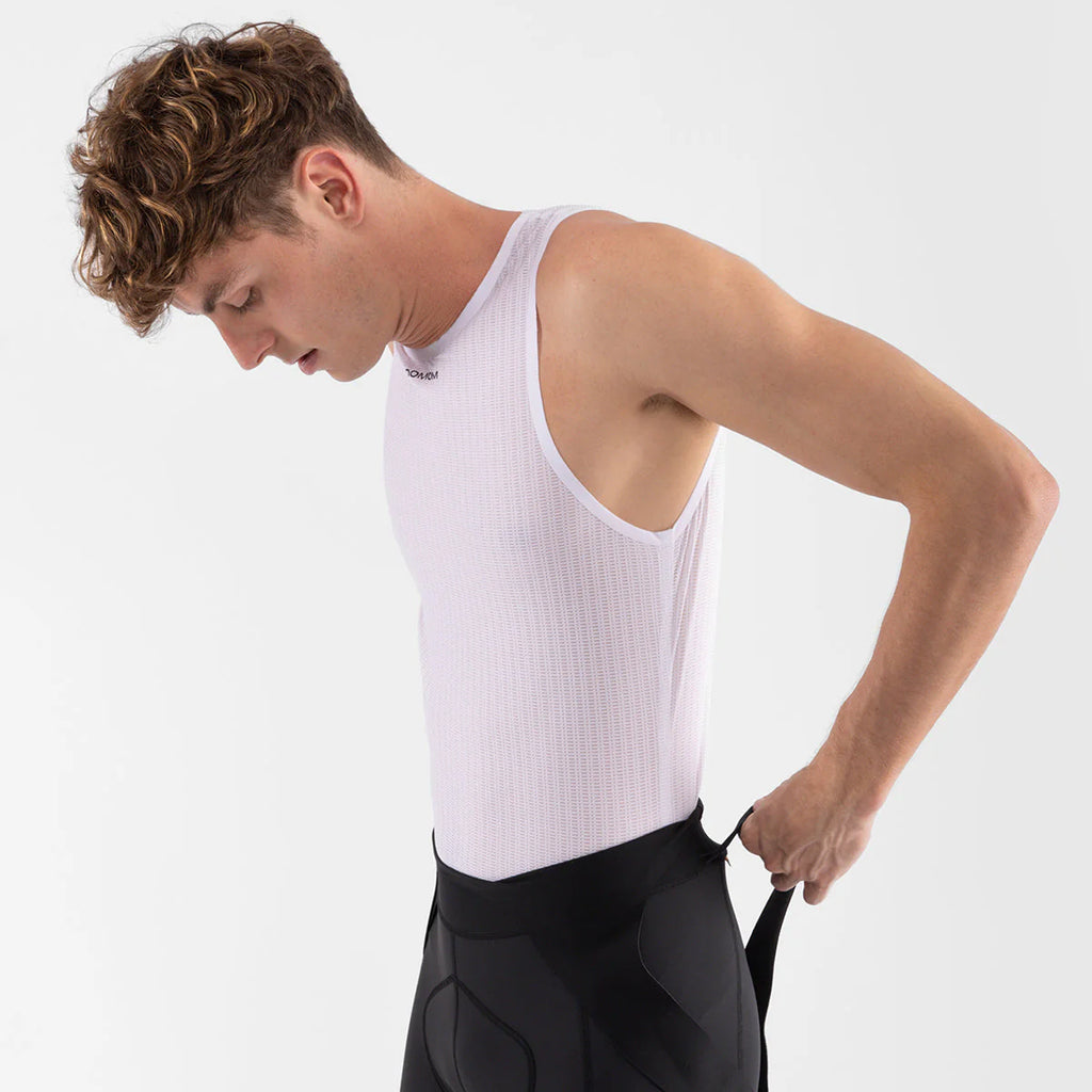 All-Around Lightweight Singlet Base Layer